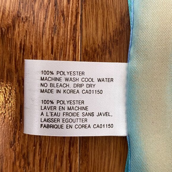 2/$20 👒 Careta Vintage Oldstock Sheer Scarf with Blue and Purple Floral Pattern - Picture 8 of 8